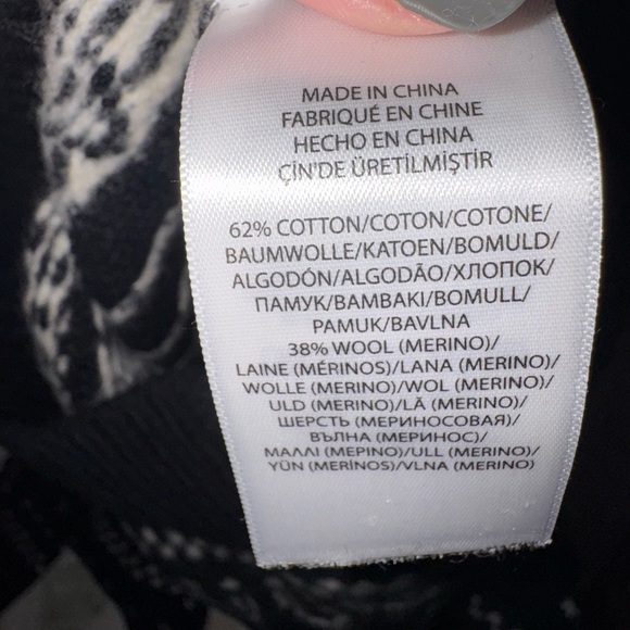 Polo Ralph Lauren Black and Cream Skull Sweater - Picture 4 of 5